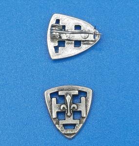 Insigne civil SUF broche, Fixation Broche